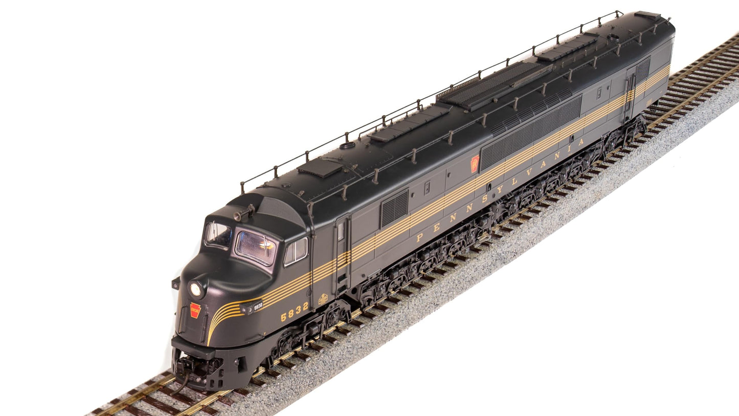 Broadway Limited 2503 PRR Centipede #5833/#5821 Set, Brunswick Green, Buff Lettering, Single-Stripe Freight Scheme, Both Units Paragon4/DC/DCC, HO Scale
