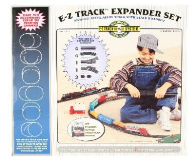 HO Steel E-Z Track Layout Expander Set on Black Roadbed
