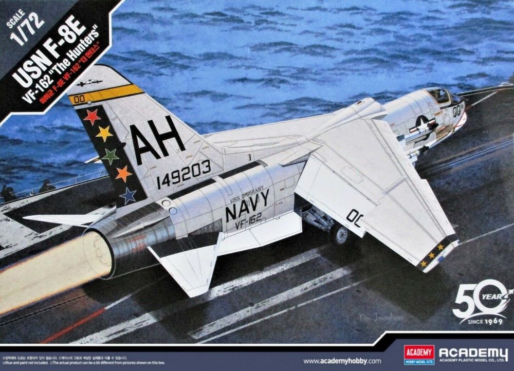 1/72 F8E VF162 The Hunters USN Fighter