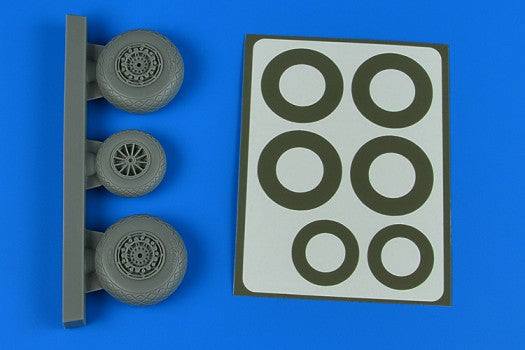 1/48 B26K Invader Wheels & Paint Masks Early Diamond Pattern For ICM