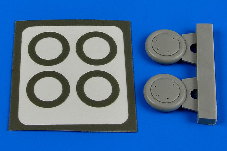 1/72 Gloster Gladiator Wheels & Paint Masks (D)