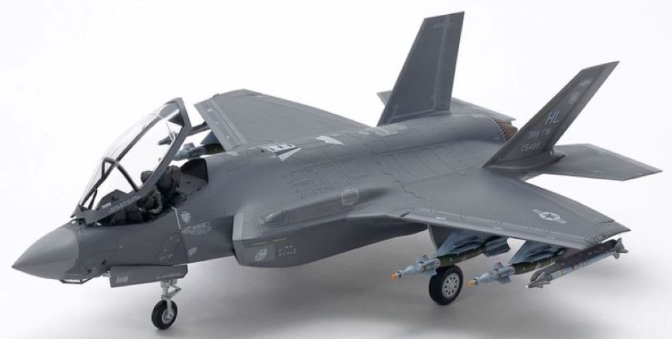 1/72 F35A Lightning II Fighter