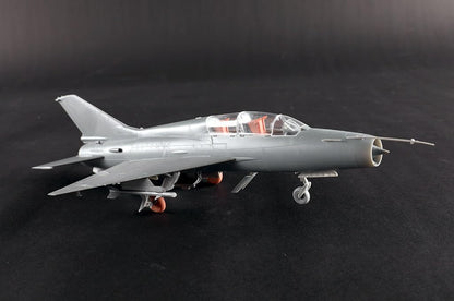 1/48 JJ7A Trainer Fighter