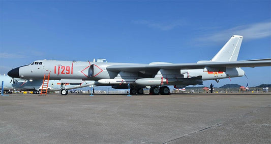 1/144 Chinese Xian H6K Strategic Bomber Model Kit