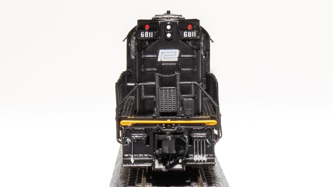 Broadway Limited 6620 Alco RSD-15, Penn Central #6811, Black w/White Lettering & Logo, Paragon4 Sound/DC/DCC, N