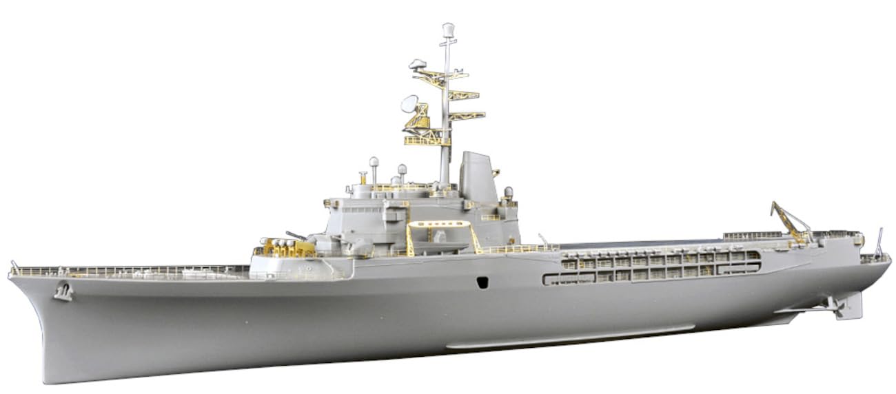 1/350 French Jeanne D'Arc Navy Helicopter Cruiser Ship 2008