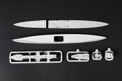 1/700 HMS Colombo British Light Cruiser
