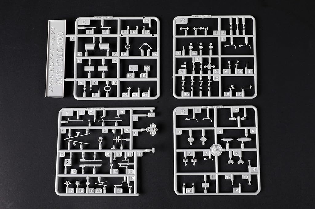 1/700 HMS Colombo British Light Cruiser