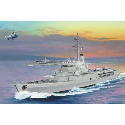 1/350 French Jeanne D'Arc Navy Helicopter Cruiser Ship 1964