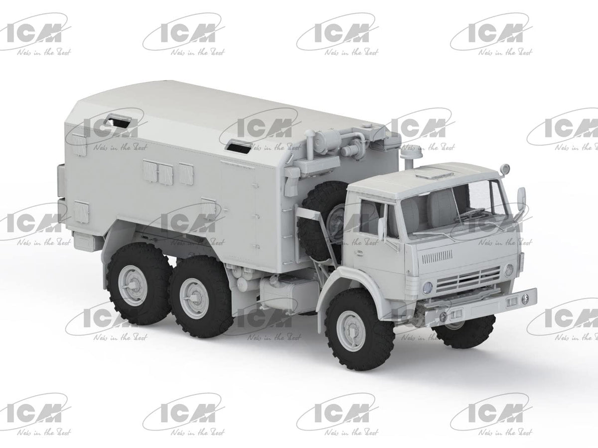 Plastic Vehicle Model Soviet Six-Wheel Army Truck with Shelter - Scale 1:35