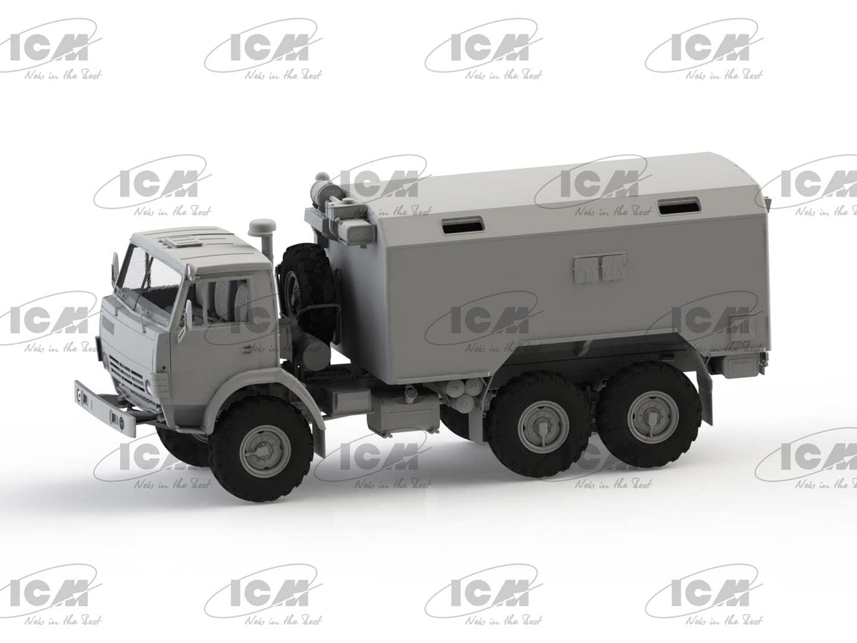 Plastic Vehicle Model Soviet Six-Wheel Army Truck with Shelter - Scale 1:35