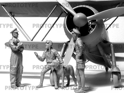 Italian Pilots in Tropical Uniform (1939-43)
