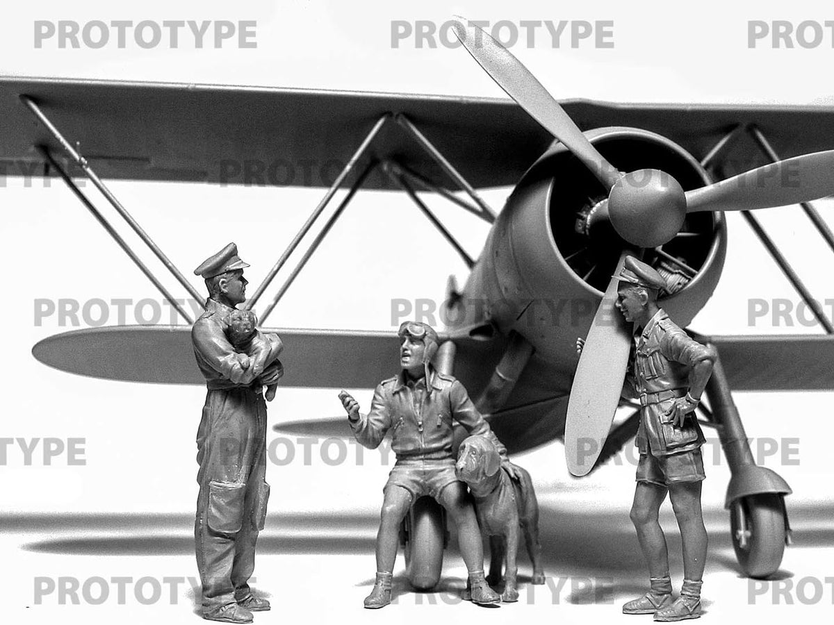 Italian Pilots in Tropical Uniform (1939-43)
