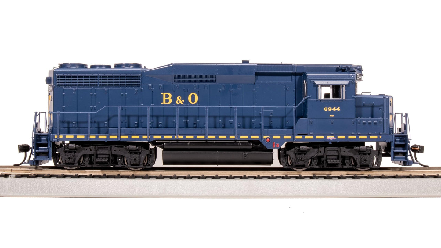 Broadway Limited 7565 EMD GP30, B&O 6914, As-Delivered, Paragon4 Sound/DC/DCC, HO Scale