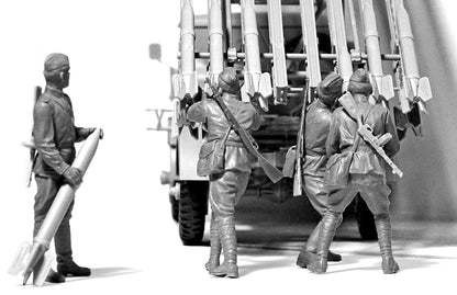 WWII Soviet BM-13-16 MLRS Vehicle Crew
