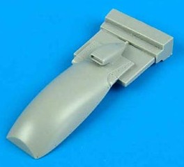 1/72 Spitfire Mk IX Engine Cover w/Radiator for HSG (D)