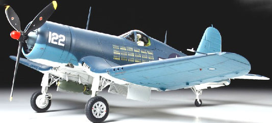 1/32 F4U1A Corsair Fighter