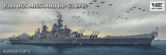 1/700 USS Missouri BB63 Battleship 1945