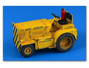 1/32 USN Minneapolis-Moline MT40 Tow Tractor