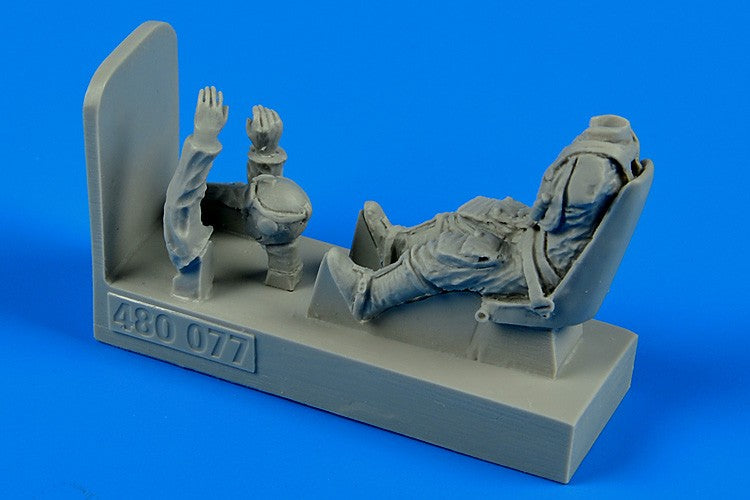 1/48 WWII Luftwaffe Bf109E Pilot w/Ejection Seat