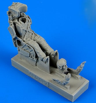 1/48 Russian Su7, 9, 11, 15, 17 Pilot w/KS4 Ejection Seat