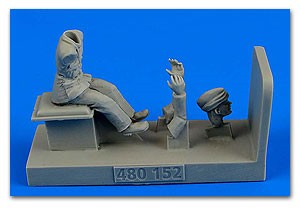 1/48 WWII RAF Albion Refueling Driver (Sitting) (D)