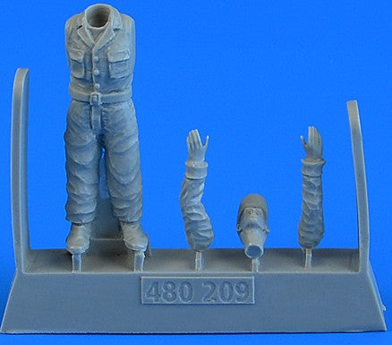 1/48 USAAF WWII Aircraft Mechanic