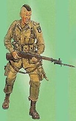 1/16 Screaming Eagle Soldier w/Rifle Normandy 1944