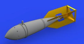 1/48 Aircraft- B5N2 800kg Bomb for HSG (Photo-Etch & Resin)