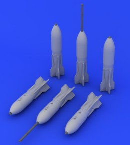 1/72 Aircraft- M117 Late Bombs (Decals & Resin)(D)
