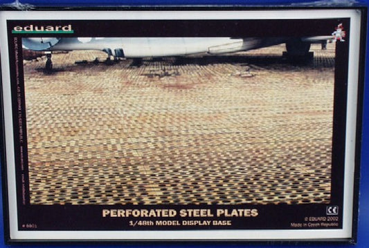 1/48 Assembled Runway Perforated Steel Plate Display Base (Plastic)