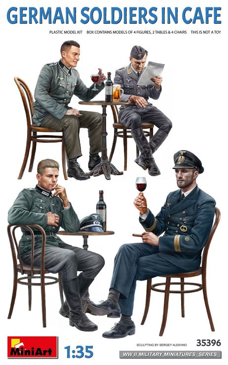 1/35 WWII German Soldiers in Cafe (4) w/Tables & Chairs