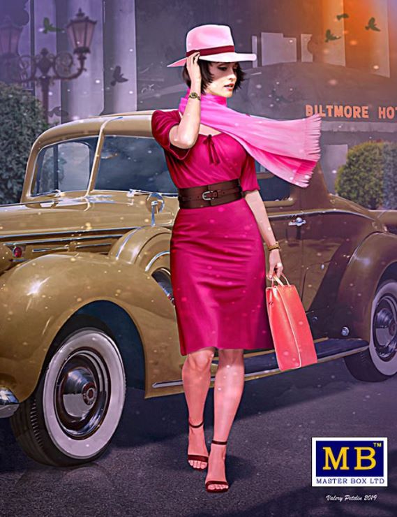 1/24 Francoise Stylishly Dressed w/Hat & Scarf