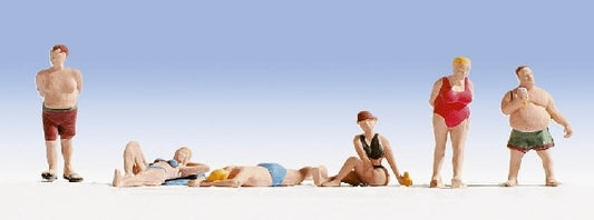 HO Sunbathers Standing & Lying (6)