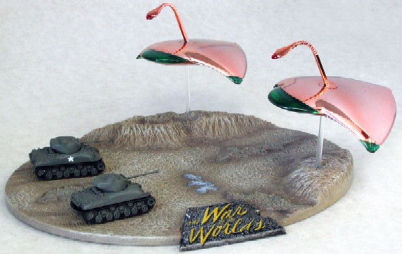1/144 War of the Worlds: War Machines vs Sherman Tanks Attack Diorama