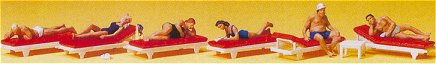 HO Sunbathers on Lounge Chairs (6)