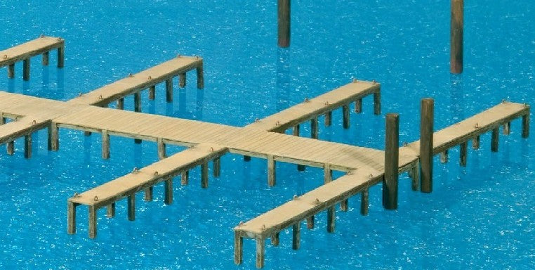 HO Wood-Type Boat Pier w/Docks (Kit)