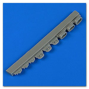 1/32 Fw190F8 Fuel Point w/Covers for RVL (D)