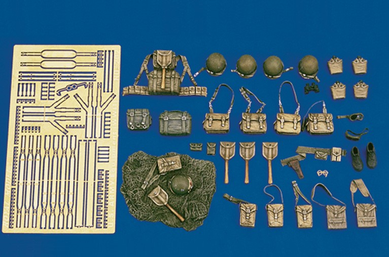 1/35 WWII US Army Equipment: pouches, helmets, straps, etc. (Resin/Photo-Etch)