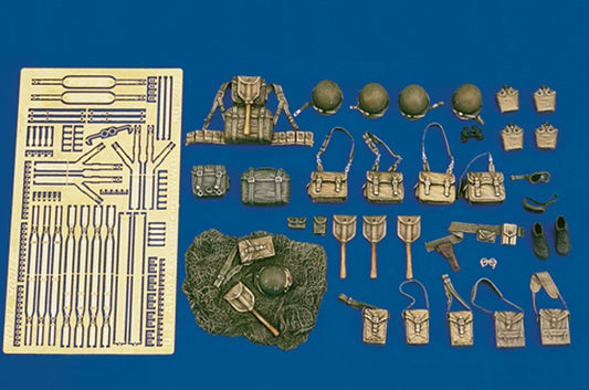 1/35 WWII US Army Equipment: pouches, helmets, straps, etc. (Resin/Photo-Etch)