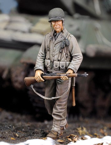 1/35 WWII US Infantry Rifleman w/Rifle (Resin)