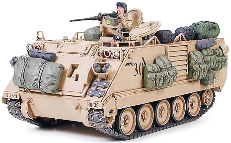 1/35 US M113A2 Personnel Carrier Desert Version