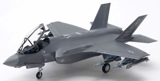 1/72 F35A Lightning II Fighter