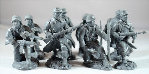 1/32 WWII German Soldiers Add-On Figure Playset (8)