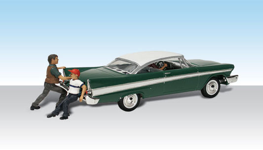 N Autoscene Shove It or Leave It 1950's Late Plymouth Car w/Figures