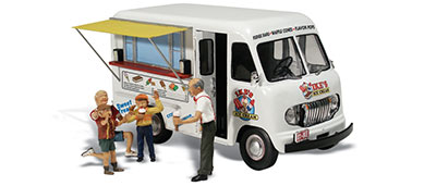 N Autoscene Ike's Ice Cream Truck w/Figures