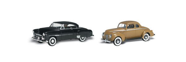 HO Autoscene Crusin' Coupes 1950's Chevy & 1940's Ford Cars w/Drivers